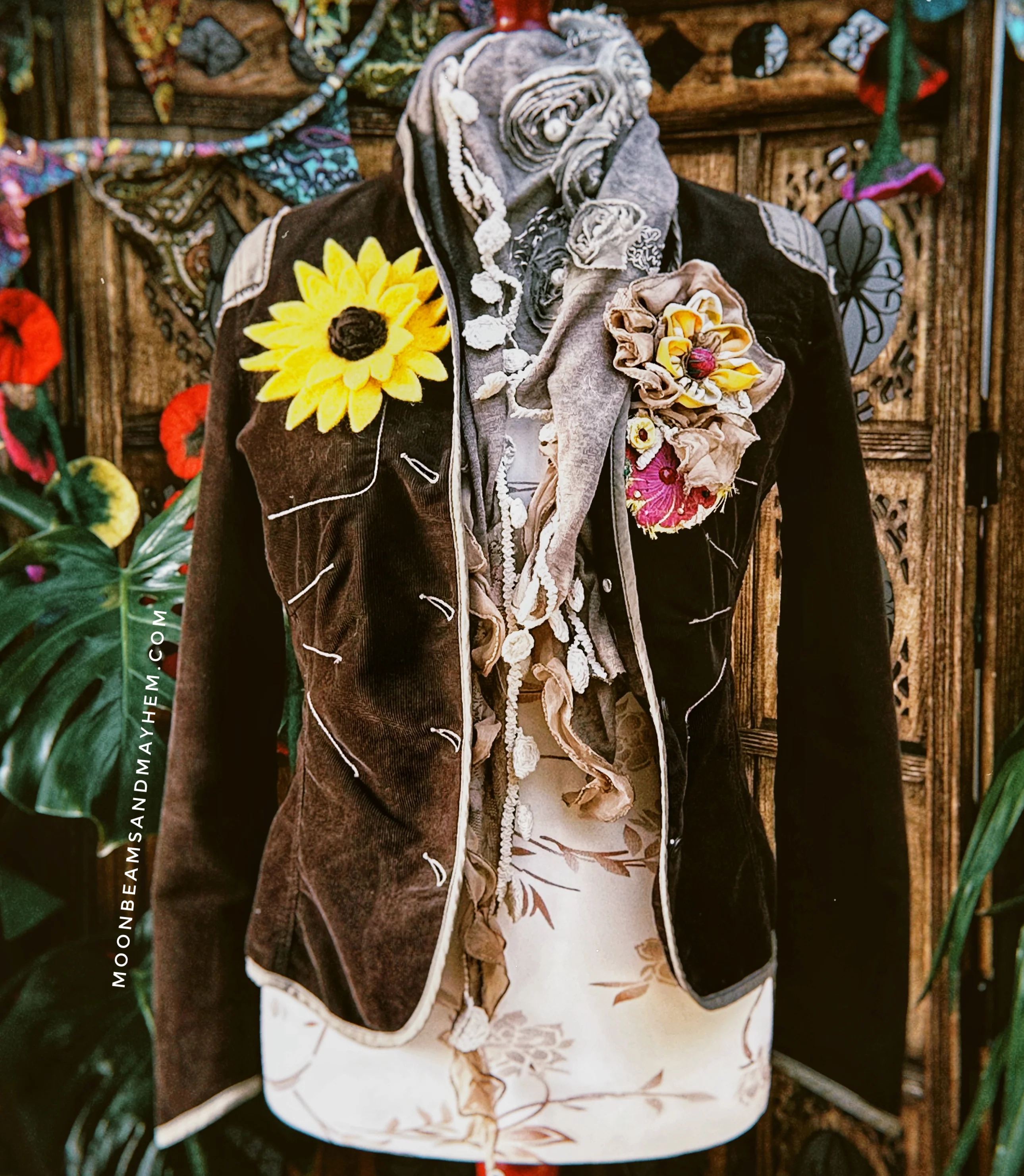 SUNFLOWER BROOCH - A BLOOM LIKE NO OTHER - Image 5
