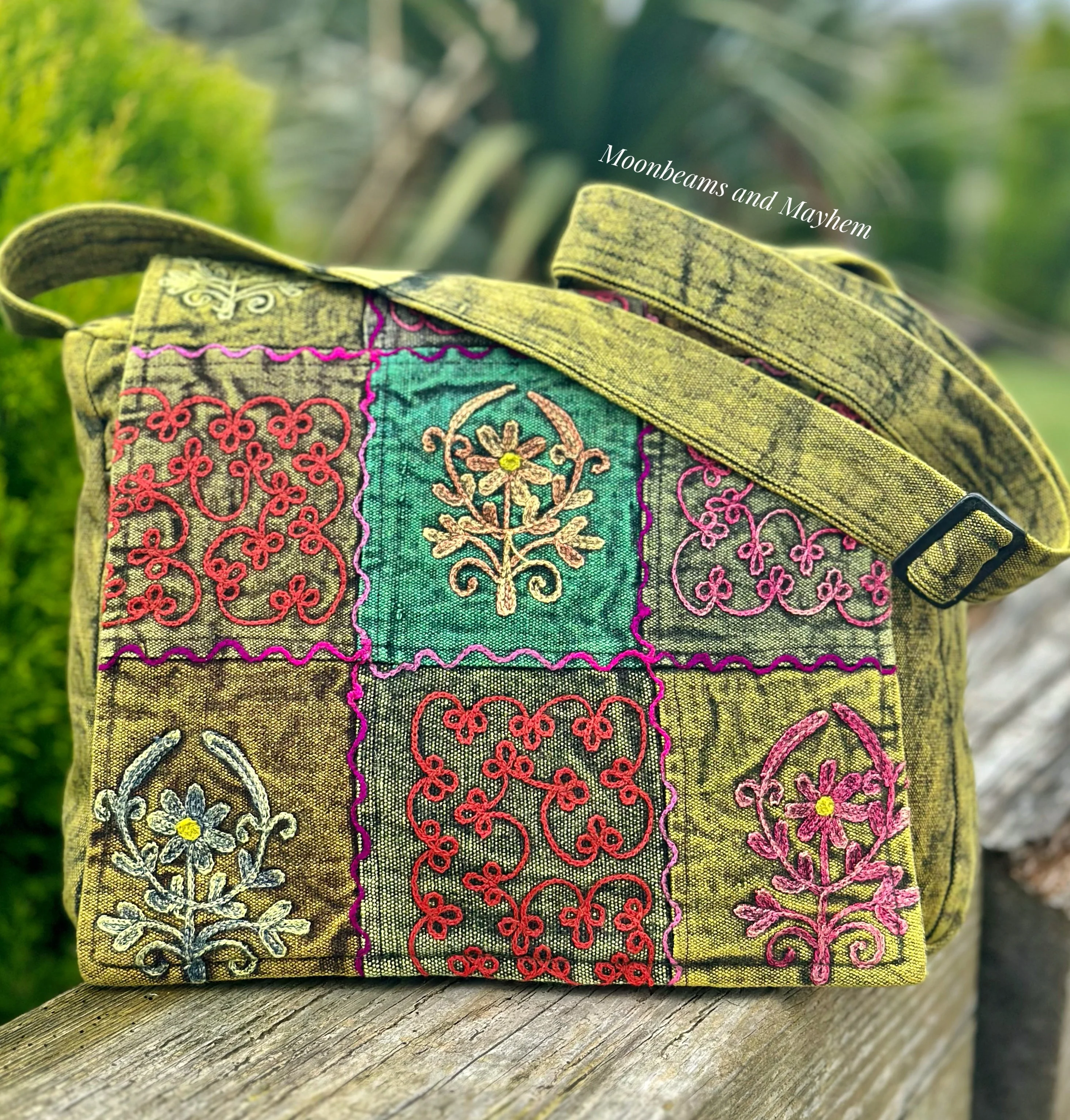 ENCHANTING GREEN FOLK ART SATCHEL /SHOULDER BAG - Image 2